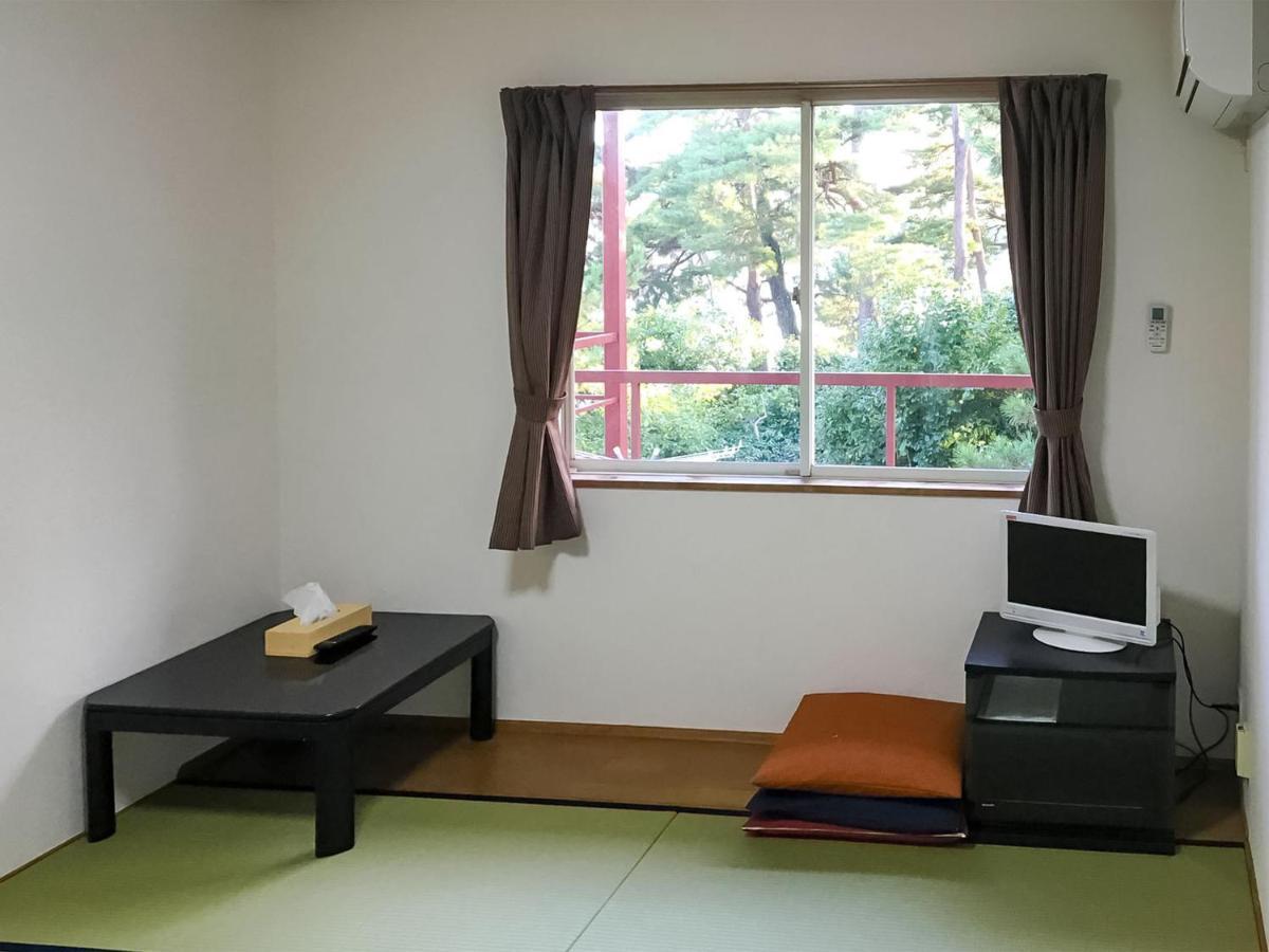 Minamikomatsu Biwa-Lakeside Cottage B B Dylan מראה חיצוני תמונה